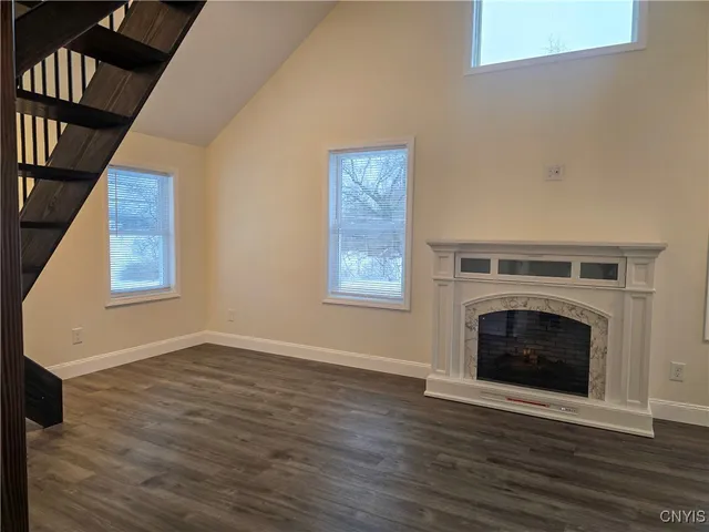 $2,000 | 2287 Lake Road, Unit 2, Canastota, NY 13032