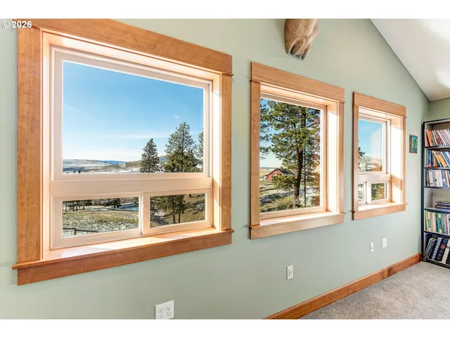 $1,800,000 | 61615 High Valley Road, Union, OR 97883