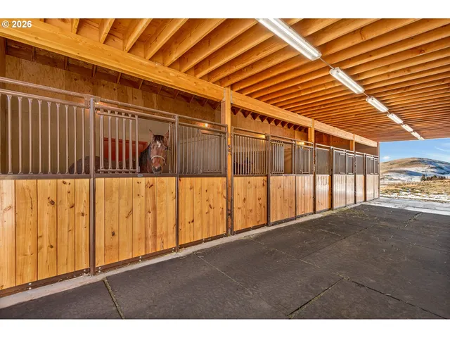 $1,800,000 | 61615 High Valley Road, Union, OR 97883