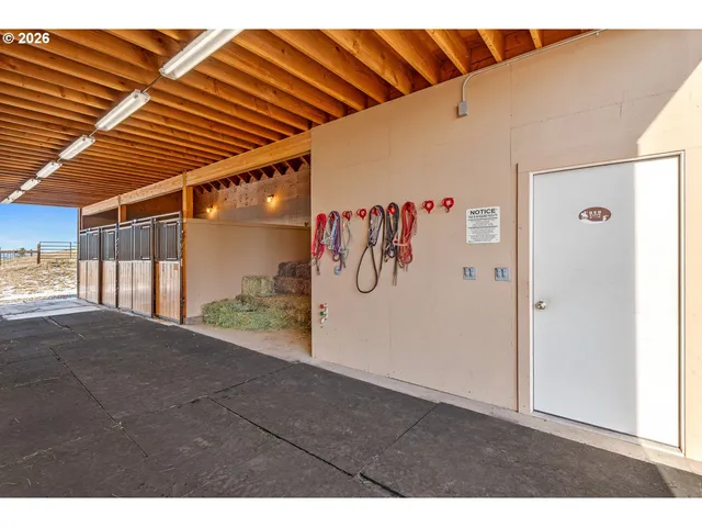 $1,800,000 | 61615 High Valley Road, Union, OR 97883