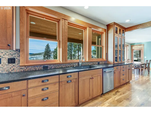 $1,800,000 | 61615 High Valley Road, Union, OR 97883