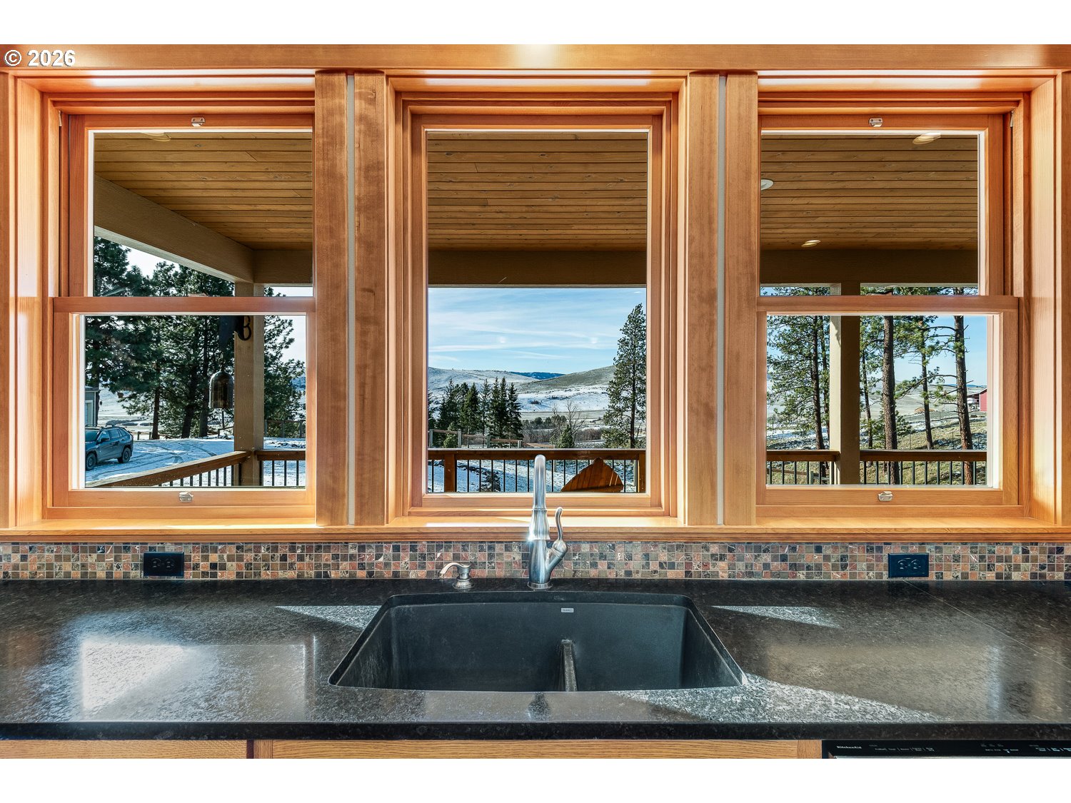 61615 High Valley Road Union, OR 97883 - Photo 10 of 47 a front view of a house with a yard