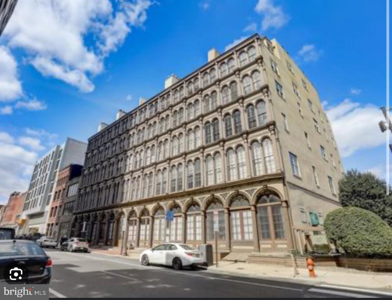 101 Arch Street, Unit 1J Philadelphia, PA 19106 - Photo 3 of 29 a front view of a building