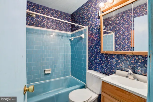 $799,999 | 13535 Tabscott Drive, Chantilly, VA 20151