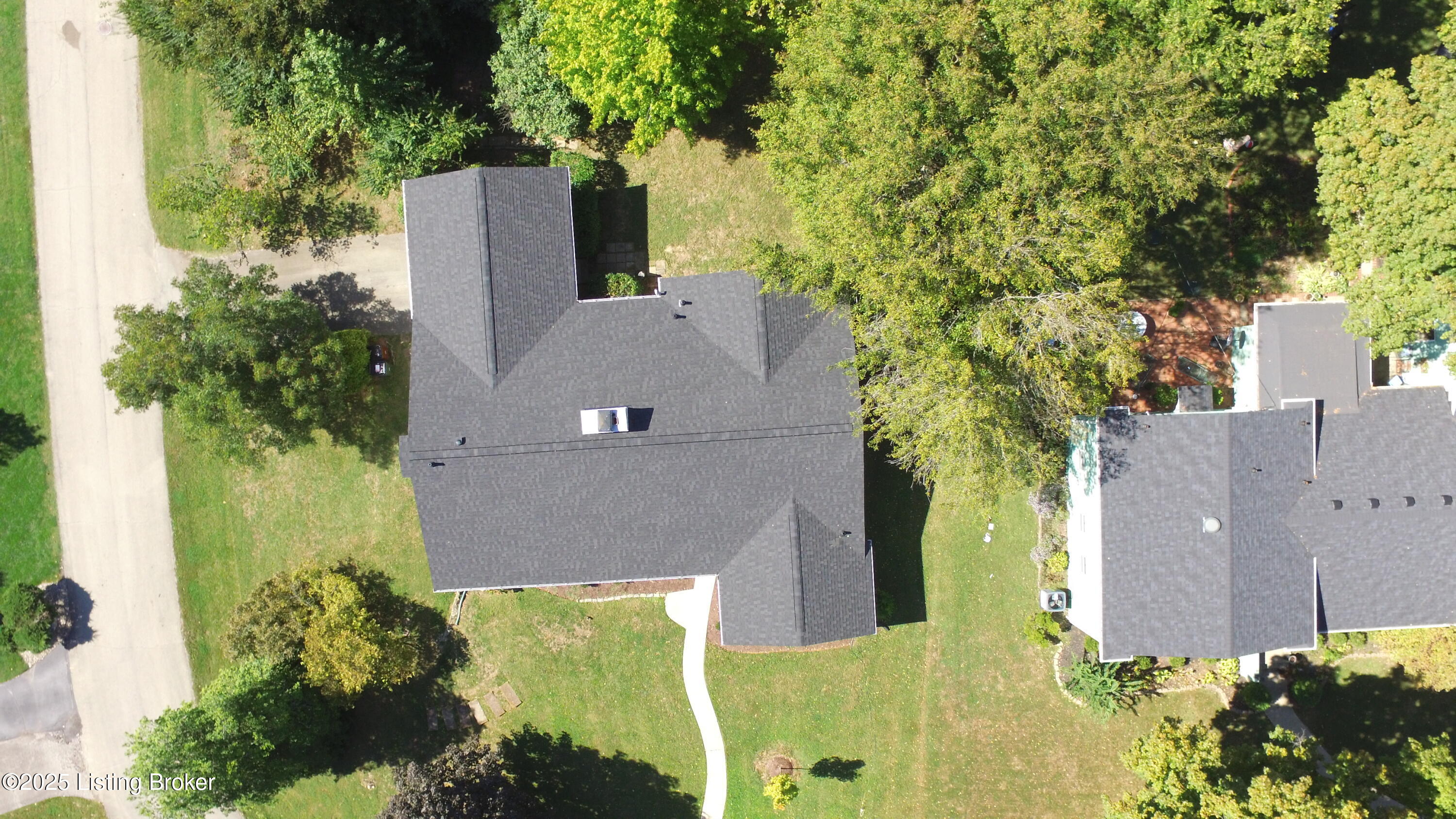 714 Waterford Road Louisville, KY 40207 - Photo 23 of 26 DJI_0050