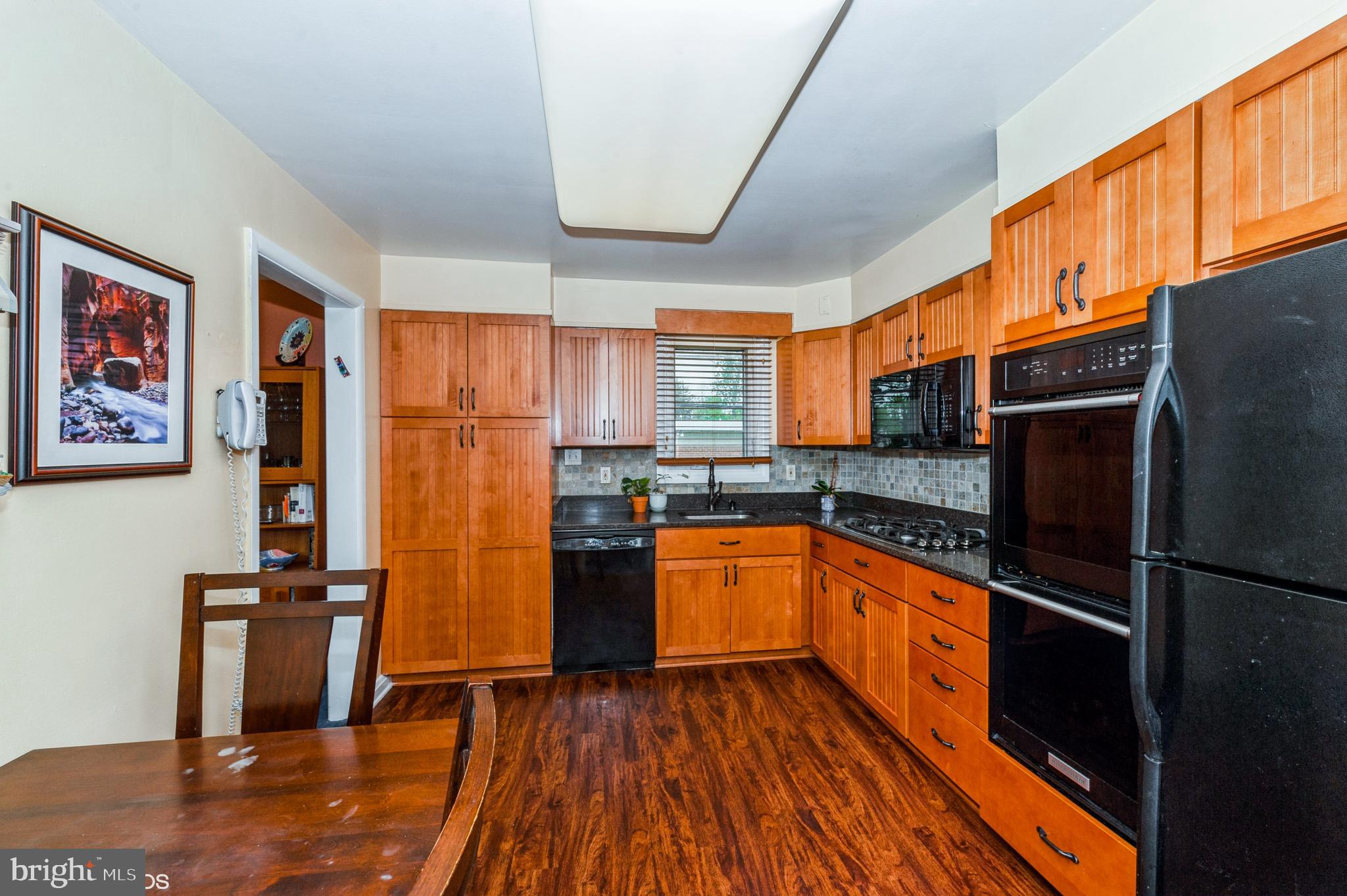 3220 Hatton Road Baltimore, MD 21208 - Photo 8 of 27