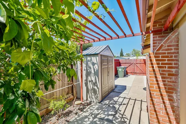 $469,964 | 6542 Melbourne Way, Citrus Heights, CA 95621