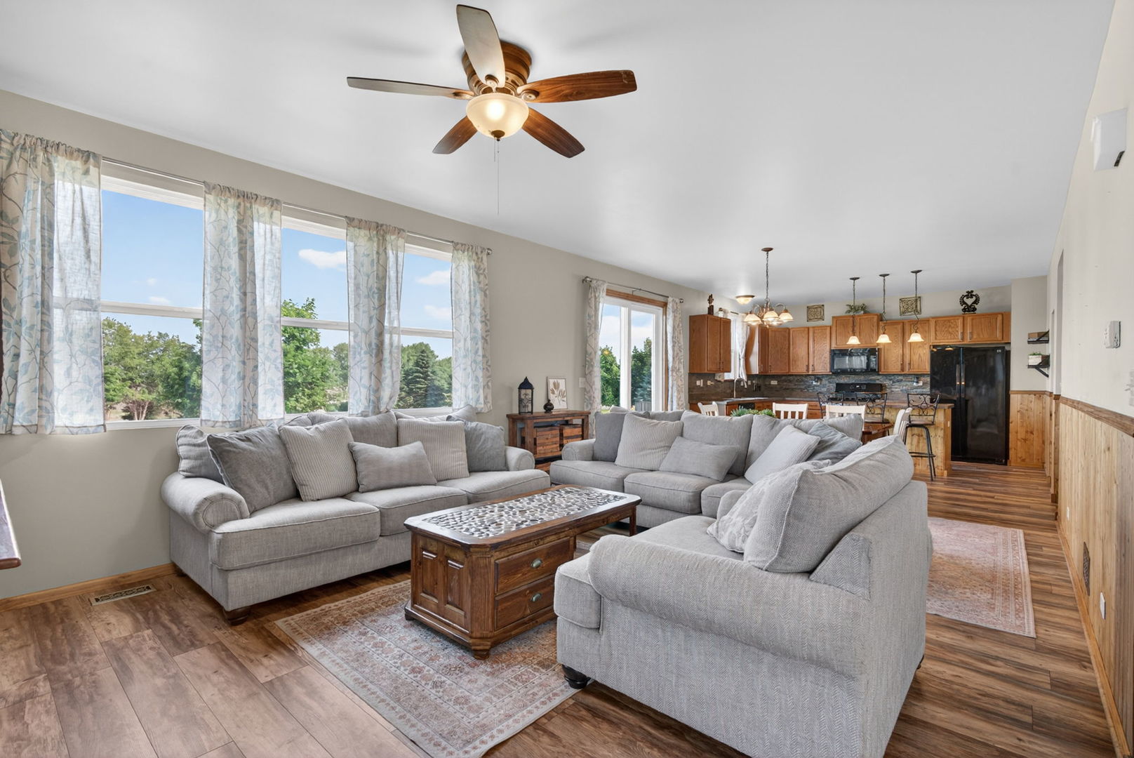 905 Avalon Way Minooka, IL 60447 - Photo 9 of 51