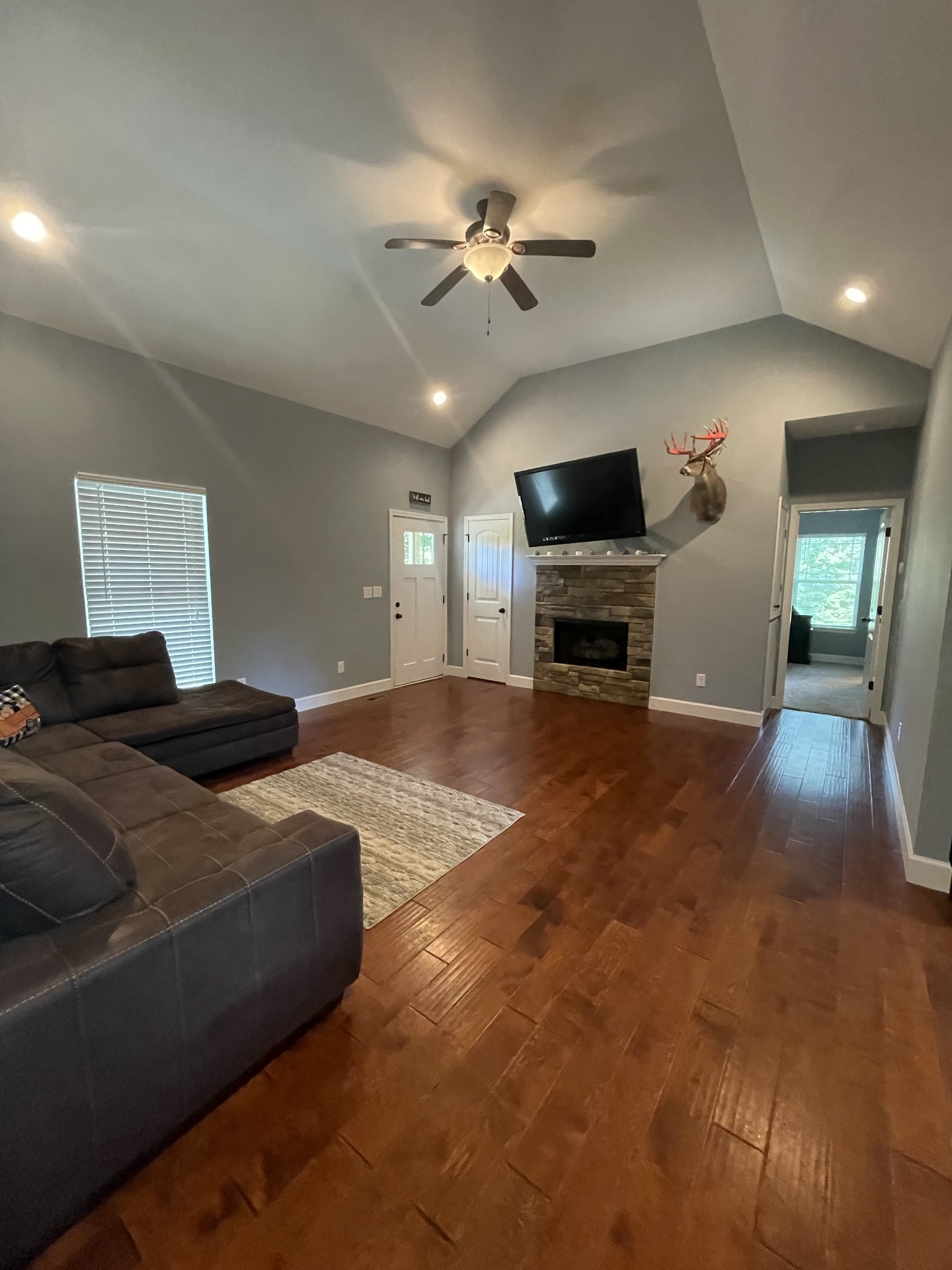 884 Hooper Road Charlotte, TN 37036 - Photo 9 of 30 Gallery Image 9