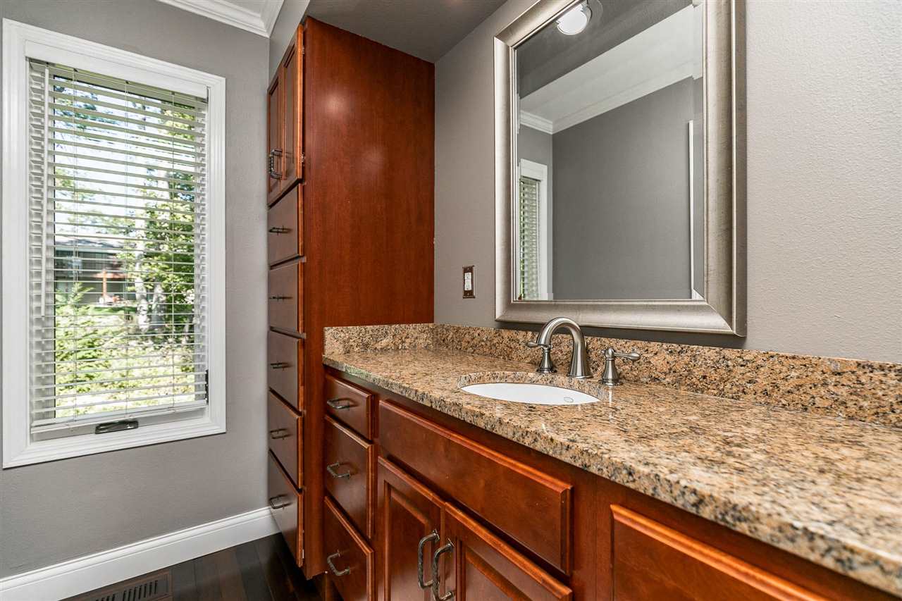 2220 Glass Road Northeast Cedar Rapids, IA 52402 - Photo 33 of 47 Gallery Image 33
