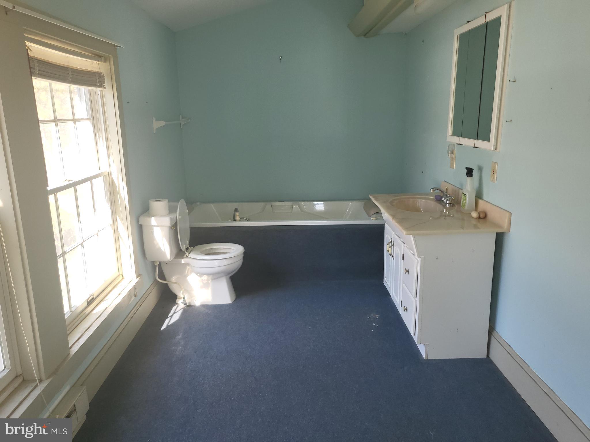 908 Hudson Road Cambridge, MD 21613 - Photo 14 of 21 Full Bath W/ Soaking Tub