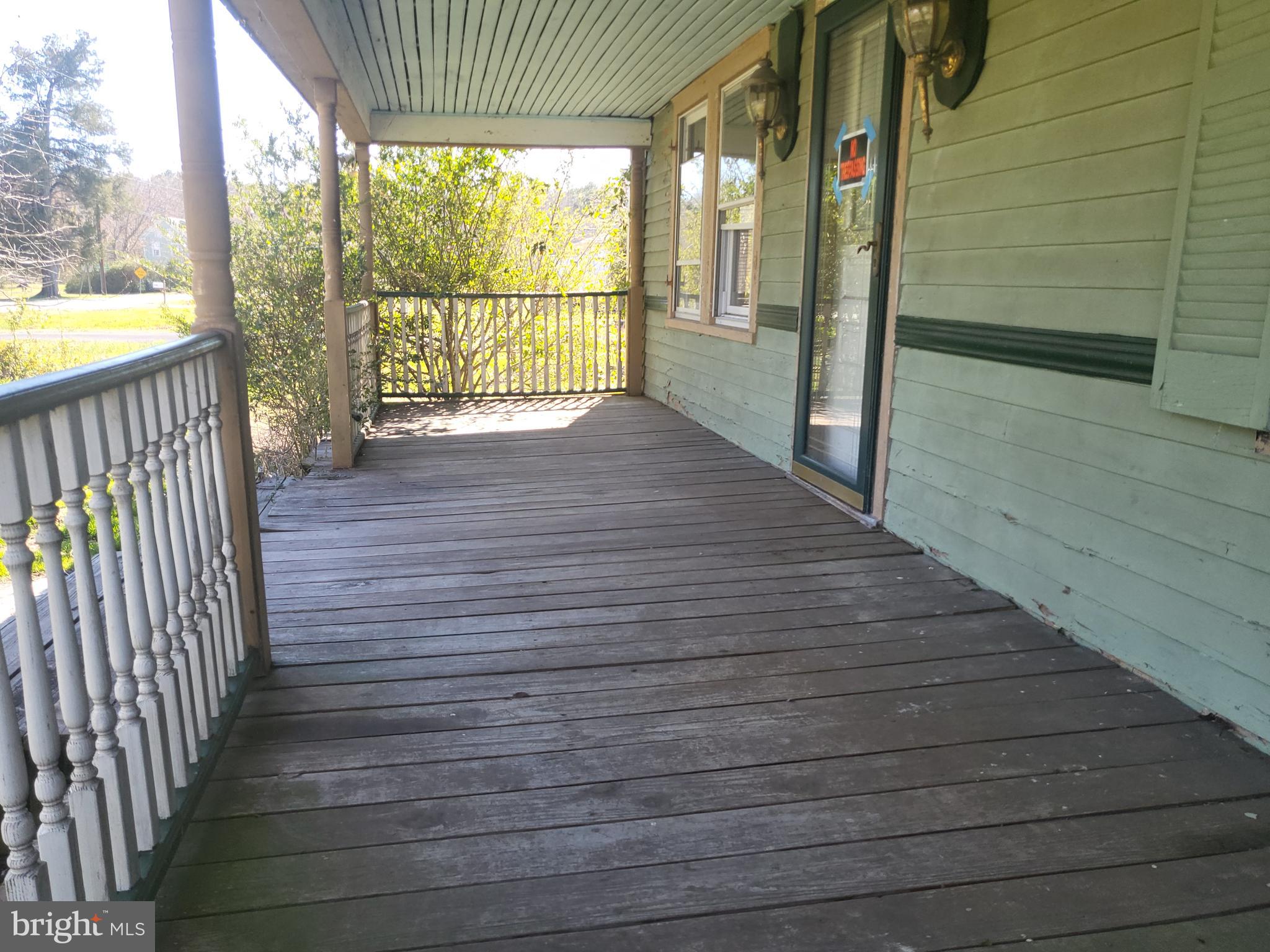 908 Hudson Road Cambridge, MD 21613 - Photo 3 of 21 Covered Front Porch