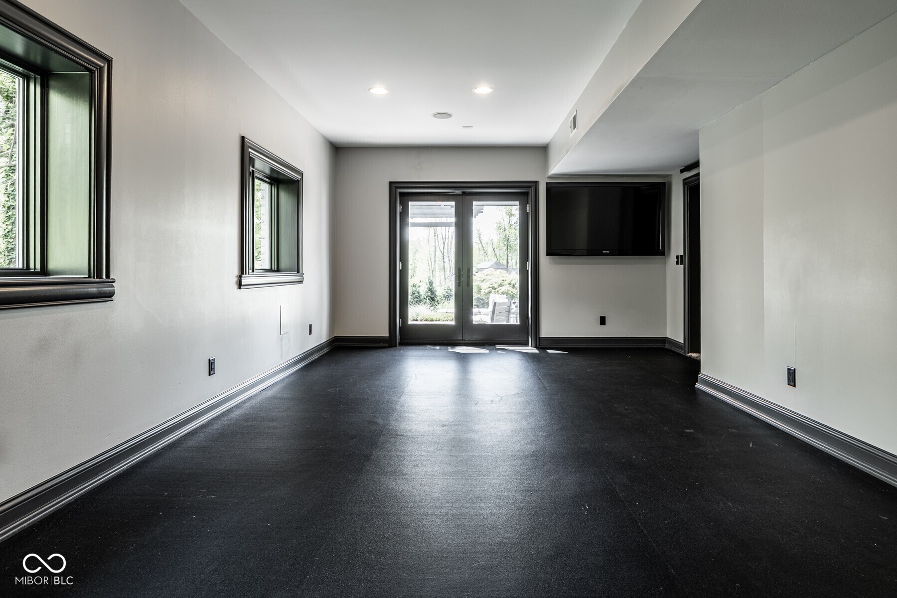 7779 Ridge Road Indianapolis, IN 46240 - Photo 81 of 119 Gallery Image 81