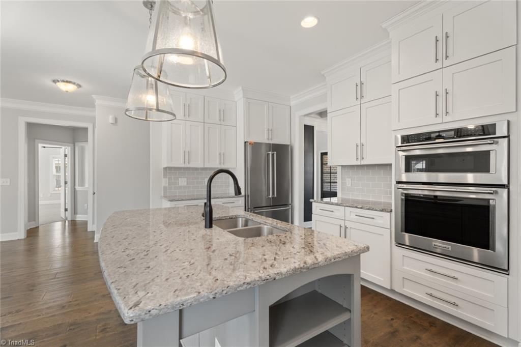 8254 Arbor Ridge Lane Clemmons, NC 27012 - Photo 11 of 40 Gallery Image 11