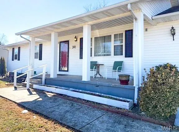 $194,500 | 709 Brown Street, Bloomfield, MO 63825