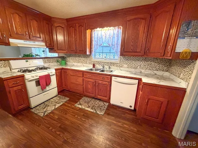 $194,500 | 709 Brown Street, Bloomfield, MO 63825