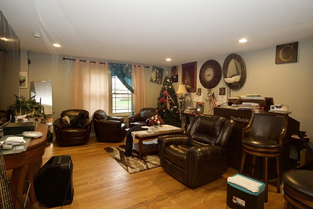 1289 Bay Street Springfield, MA 01109 - Photo 3 of 13