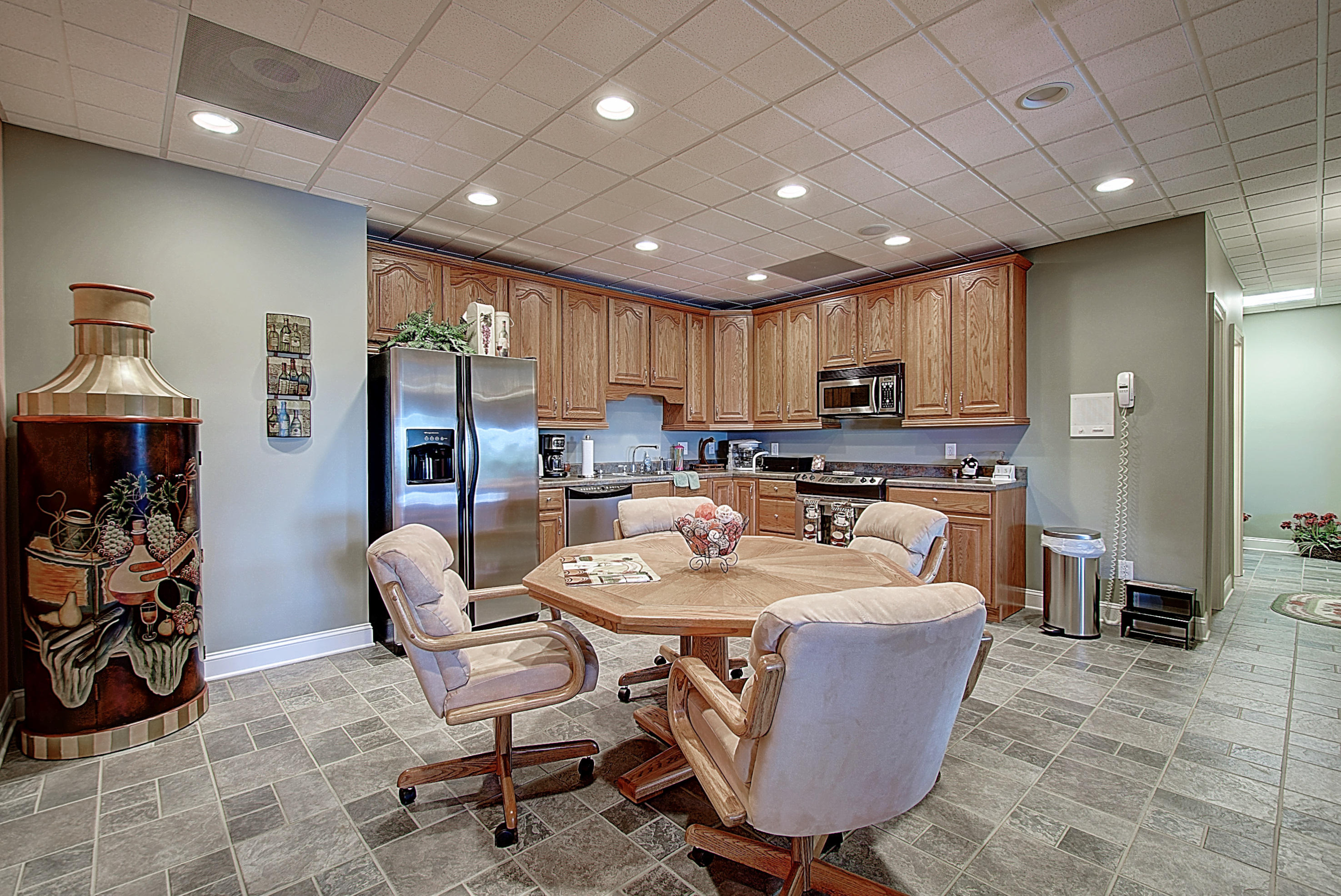 808 Quail Ridge Court Elizabethton, TN 37643 - Photo 31 of 47 2nd Kitchen 2