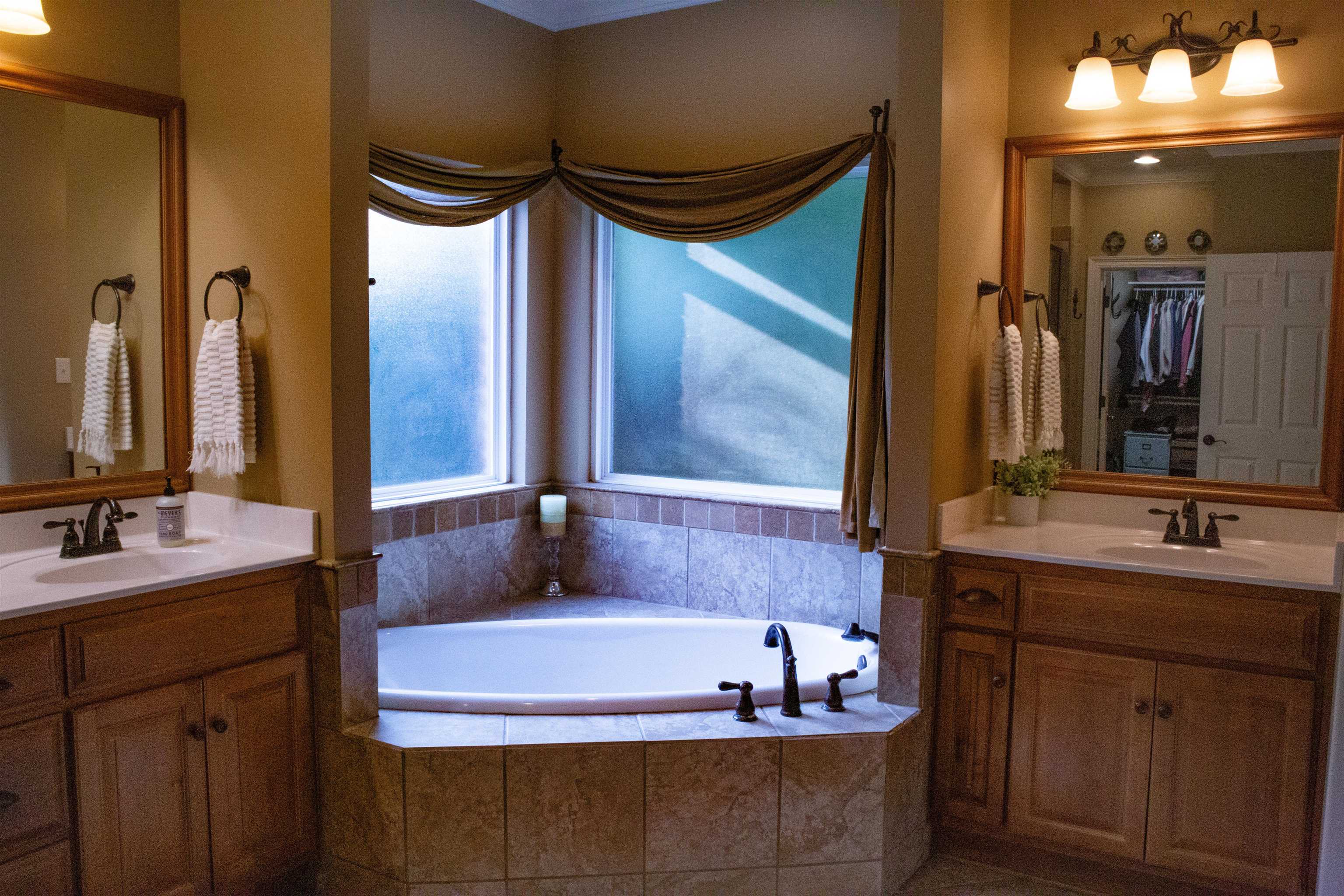32458 Wildflower Trail Daphne, AL 36527 - Photo 11 of 39 Primary Bath