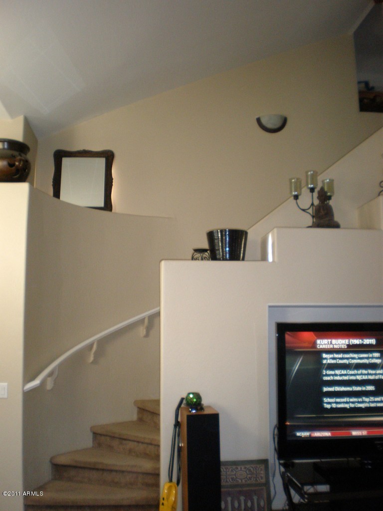 3902 East Pollack Street Phoenix, AZ 85042 - Photo 10 of 11 10 Staircase