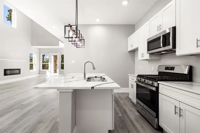 $3,300 | 9020 Creek Run Road, Fort Worth, TX 76120