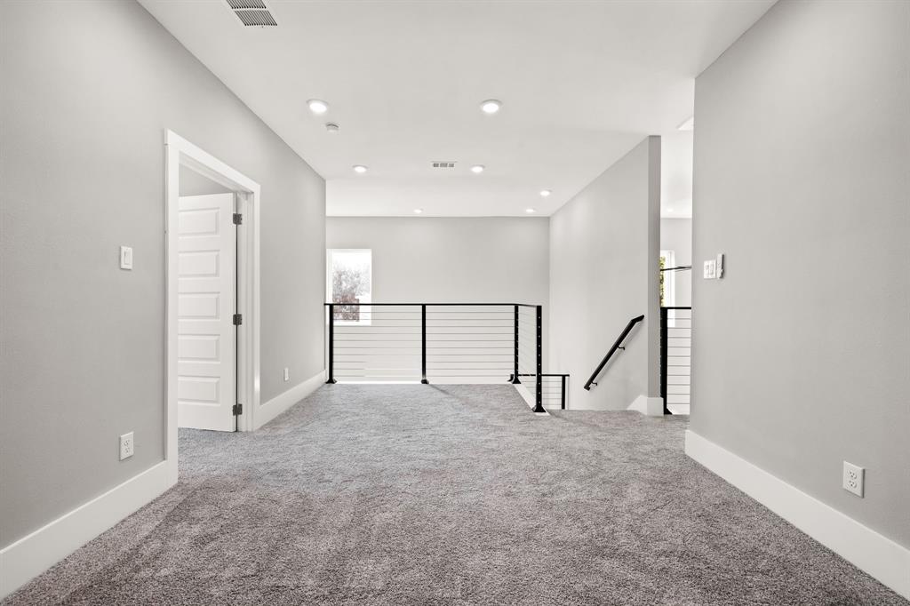 9020 Creek Run Road Fort Worth, TX 76120 - Photo 19 of 37