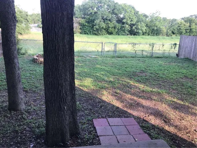 $1,495 | 6107 Parkwood Drive, Unit A, Austin, TX 78735