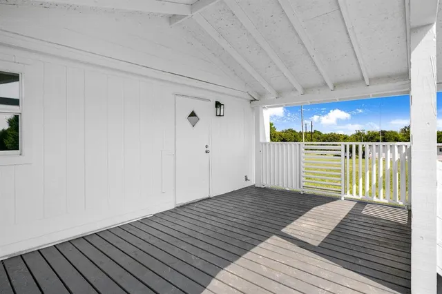 $1,750 | 17982 County Road 4104, Lindale, TX 75771