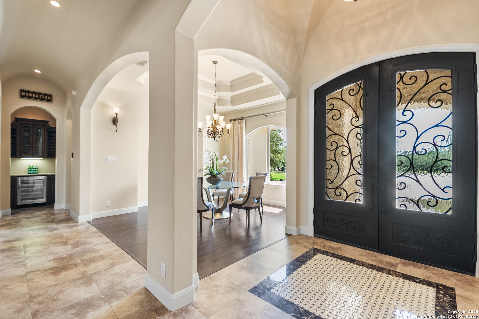 68 Brook Ridge Fair Oaks Ranch, TX 78015 - Photo 18 of 69 a view of a hallway to a livingroom with furniture