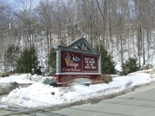 11 Whaleback Road, Unit 2 Lincoln, NH 03251 - Photo 1 of 17