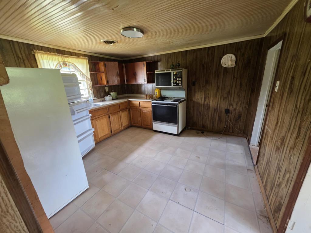 263 Knight Road Rural Retreat, VA 24368 - Photo 14 of 20 Gallery Image 14