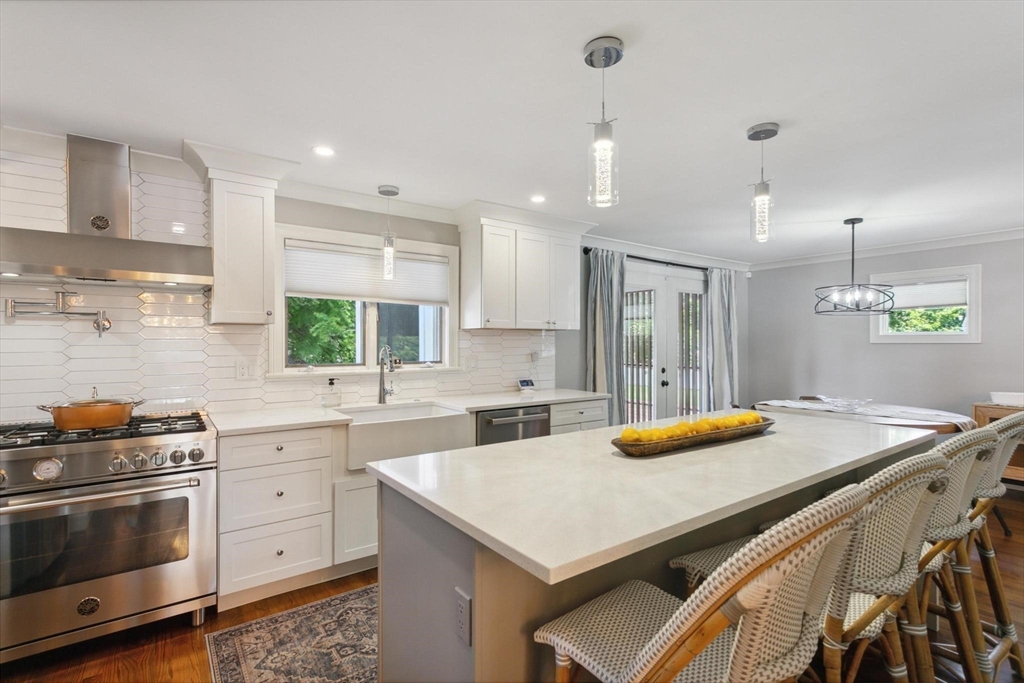 28 Pasture Road Reading, MA 01867 - Photo 1 of 42 Gallery Image 1
