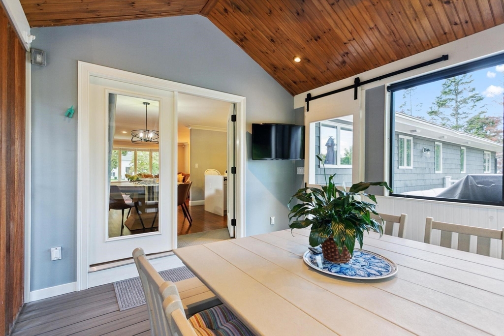 28 Pasture Road Reading, MA 01867 - Photo 16 of 42 Gallery Image 16