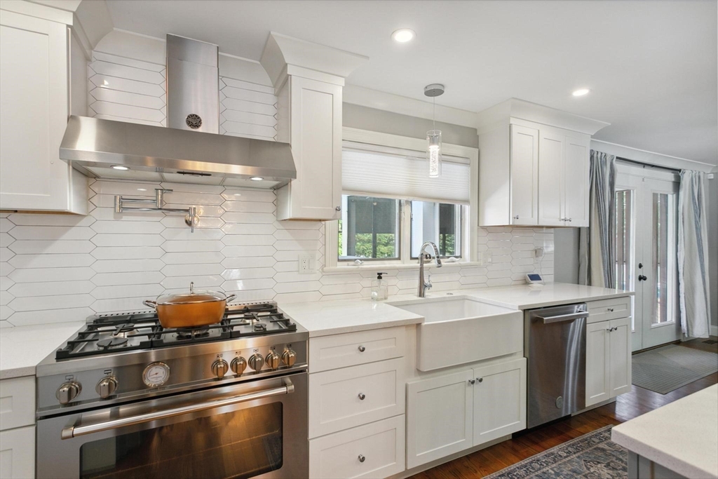 28 Pasture Road Reading, MA 01867 - Photo 20 of 42 Gallery Image 20