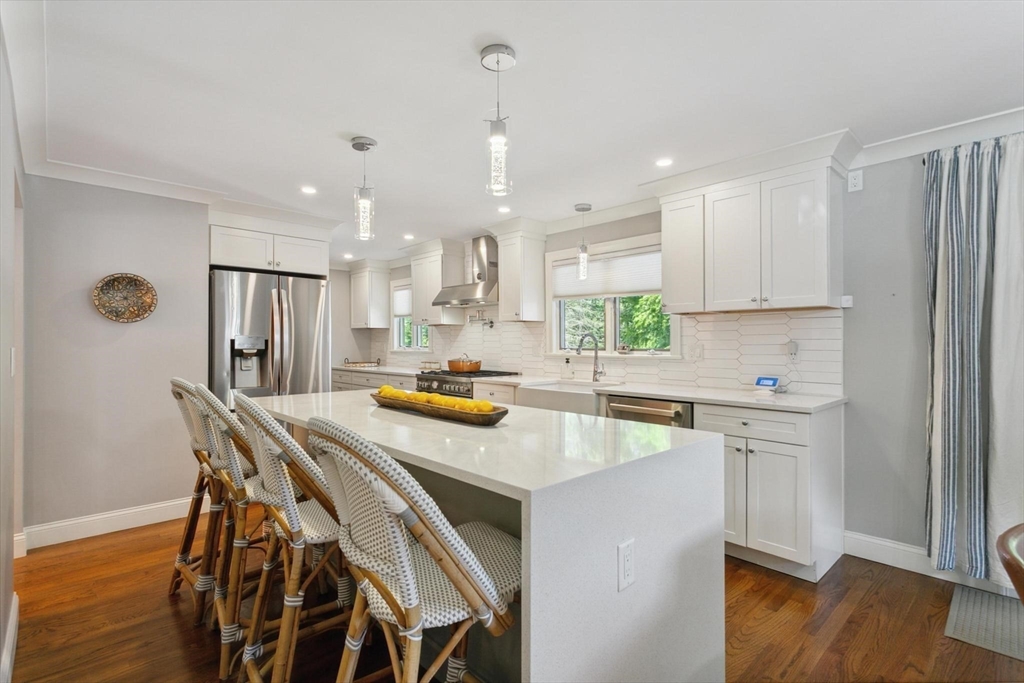 28 Pasture Road Reading, MA 01867 - Photo 6 of 42 Gallery Image 6