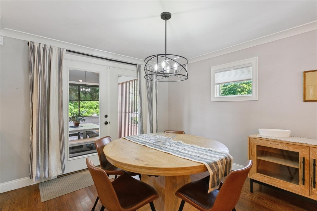 28 Pasture Road Reading, MA 01867 - Photo 9 of 42 Gallery Image 9