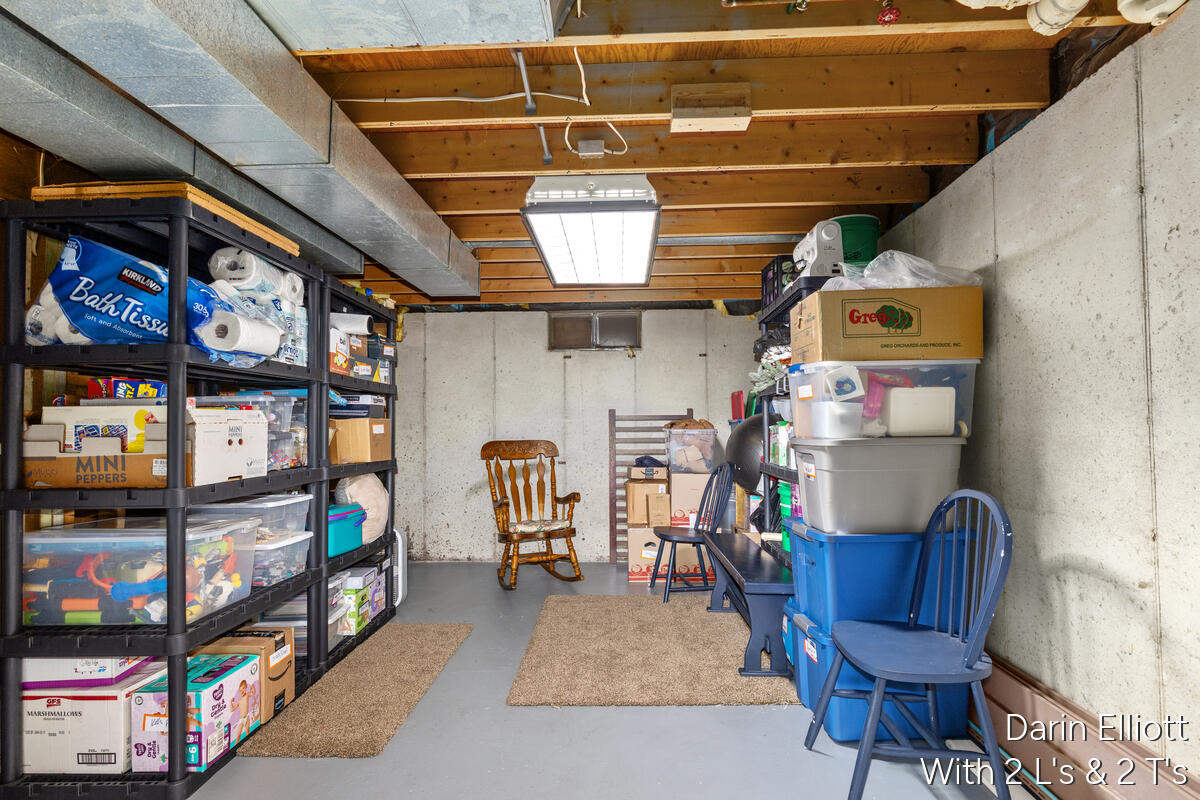 747 Root Street Belding, MI 48809 - Photo 26 of 33 747-Root-St_023