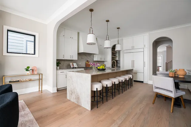 $1,925,000 | 2203 West Huron Street, Chicago, IL 60612