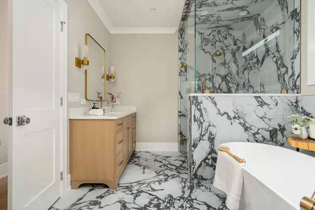 $1,925,000 | 2203 West Huron Street, Chicago, IL 60612