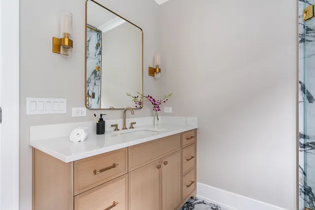 $1,925,000 | 2203 West Huron Street, Chicago, IL 60612