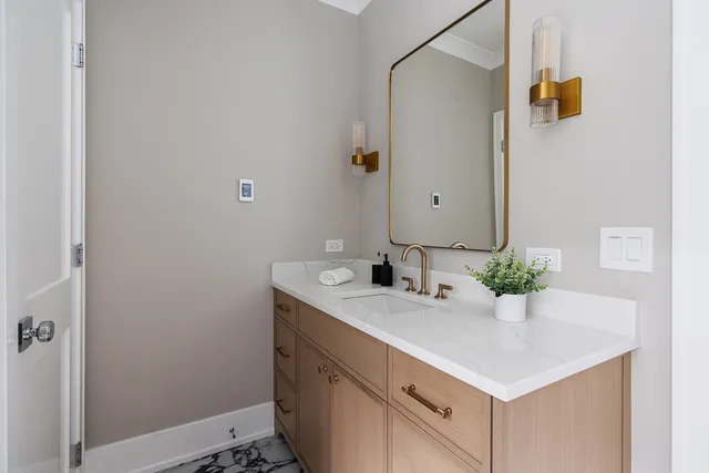 $1,925,000 | 2203 West Huron Street, Chicago, IL 60612