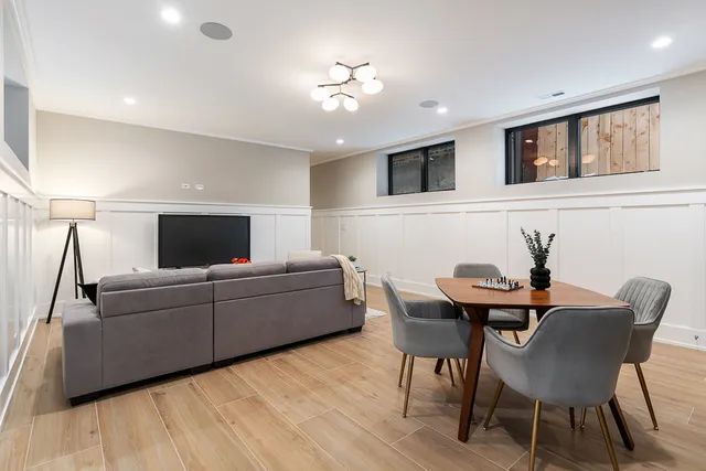 $1,925,000 | 2203 West Huron Street, Chicago, IL 60612