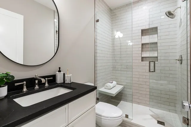 $1,925,000 | 2203 West Huron Street, Chicago, IL 60612