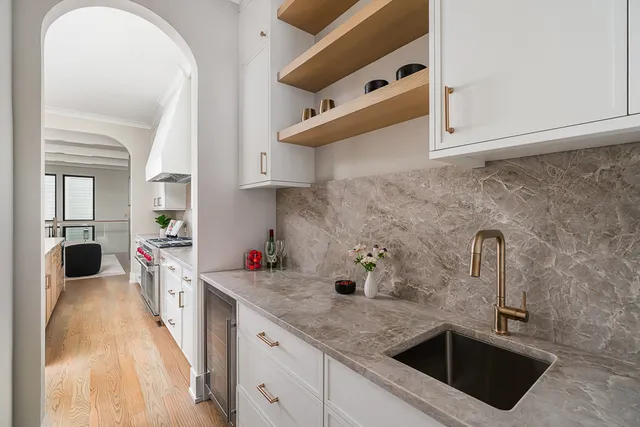 $1,925,000 | 2203 West Huron Street, Chicago, IL 60612