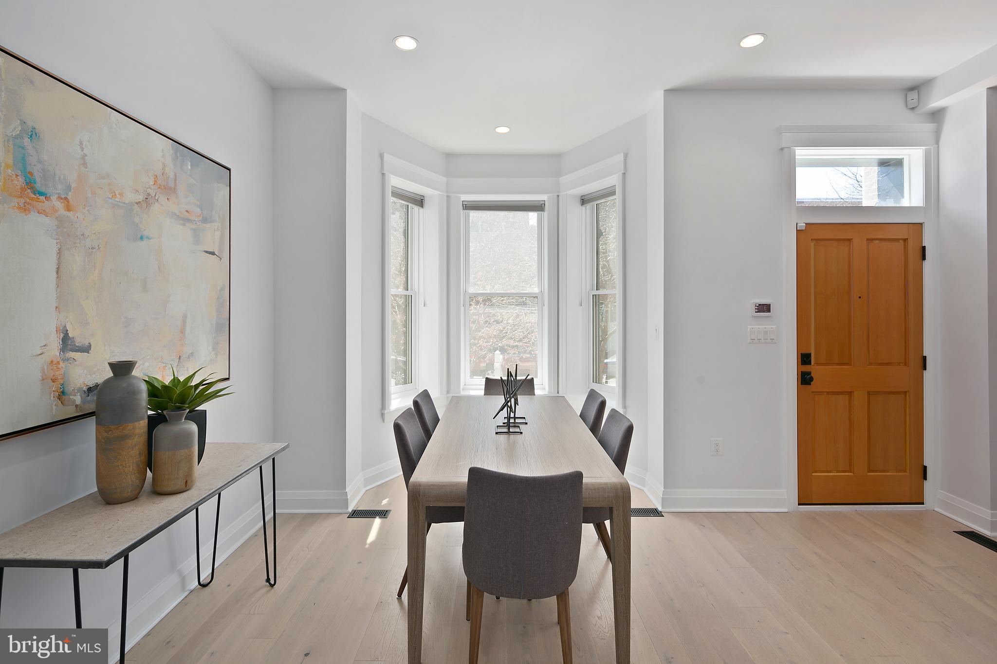 921 R Street Northwest Washington, DC 20001 - Photo 4 of 38