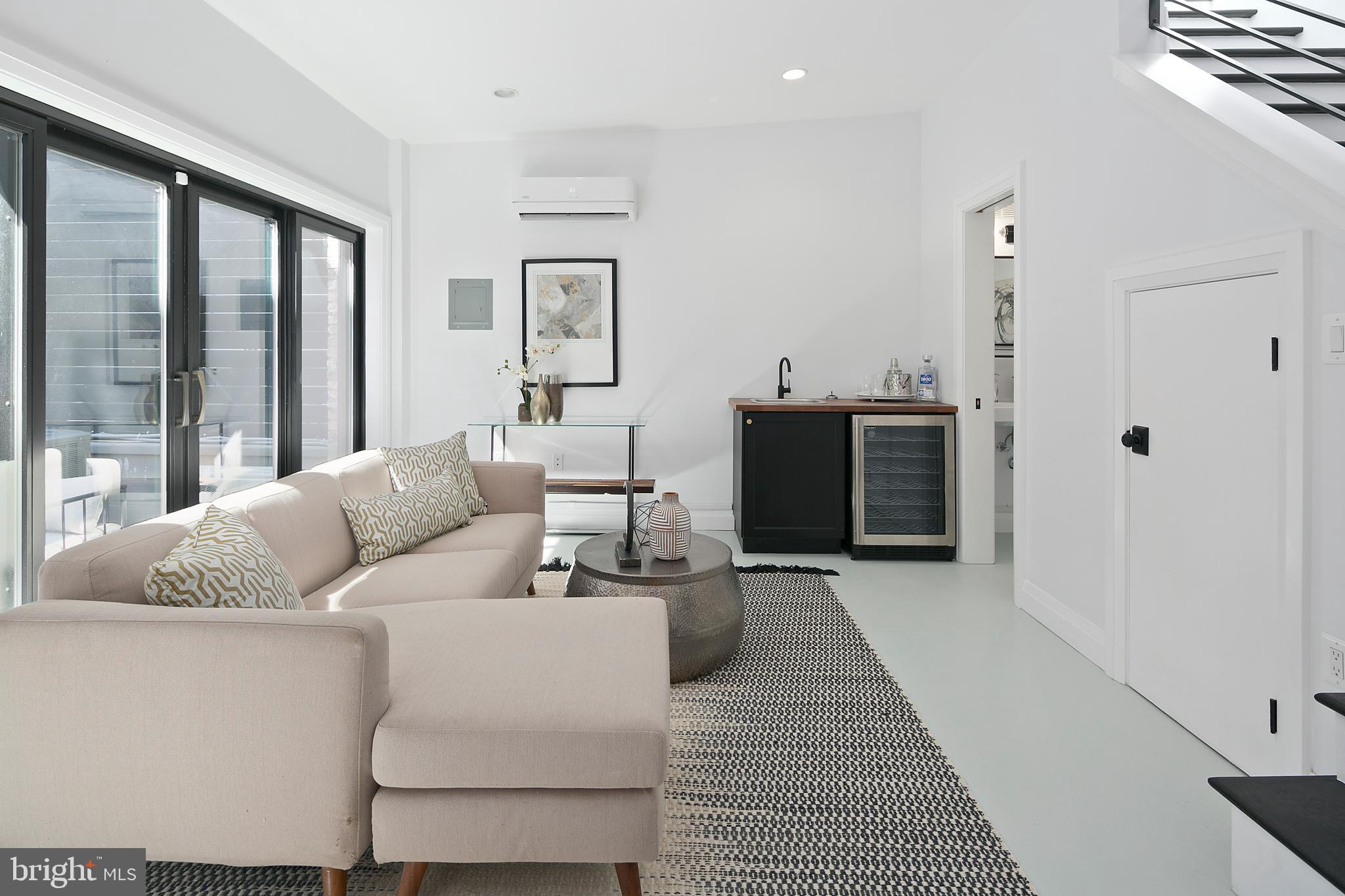 921 R Street Northwest Washington, DC 20001 - Photo 33 of 38