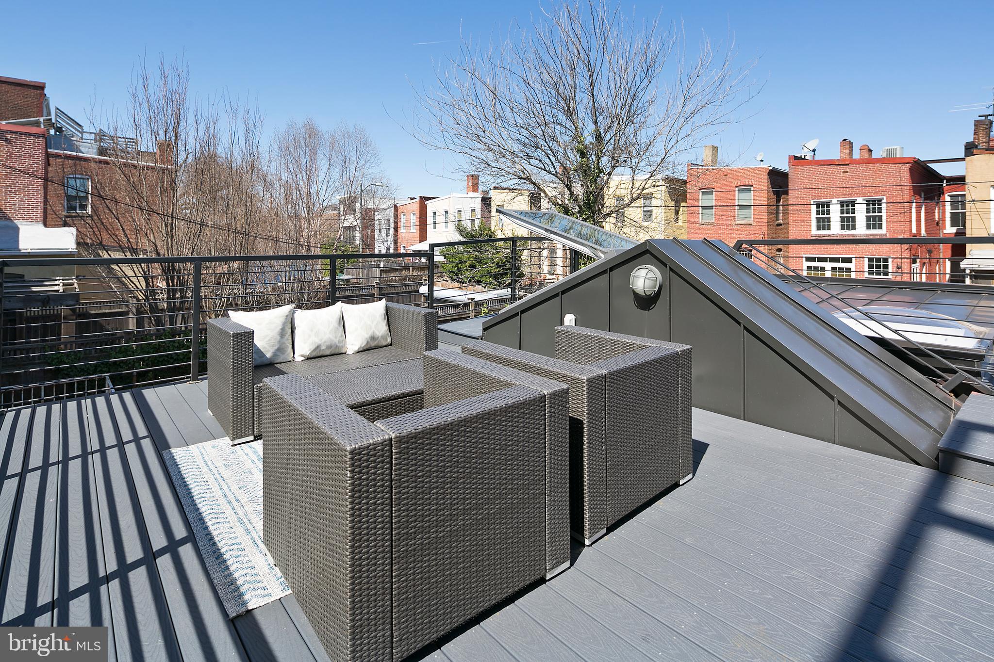 921 R Street Northwest Washington, DC 20001 - Photo 35 of 38