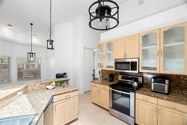 $680,000 | 6702 Josie Drive, Seffner, FL 33584