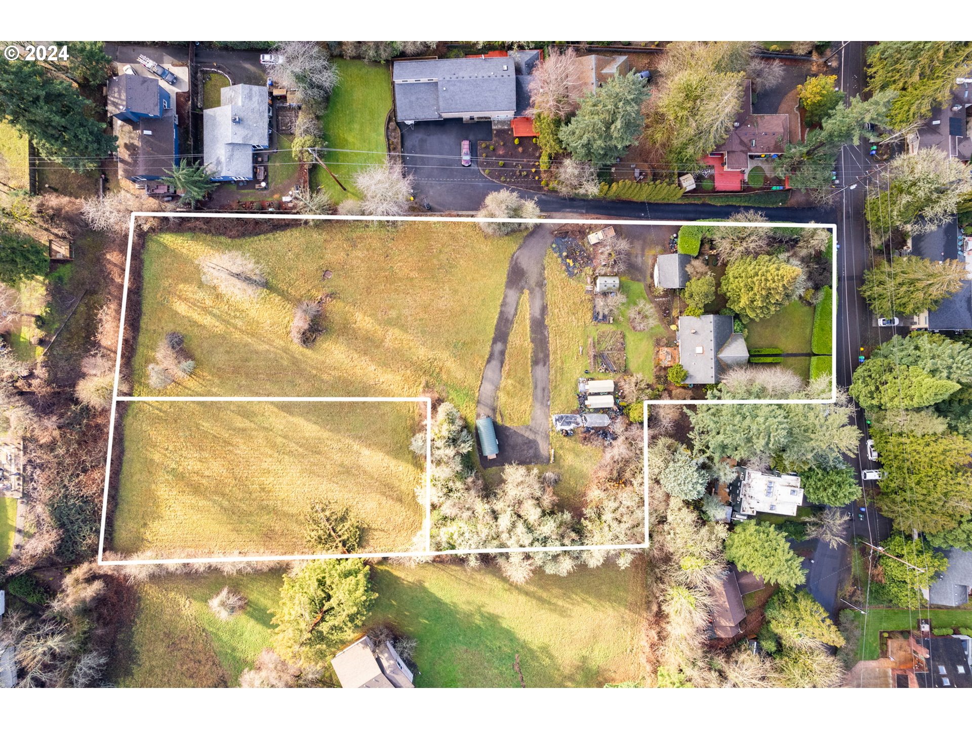 6140 South Canby Street Portland, OR 97219 - Photo 2 of 8 a view of swimming pool