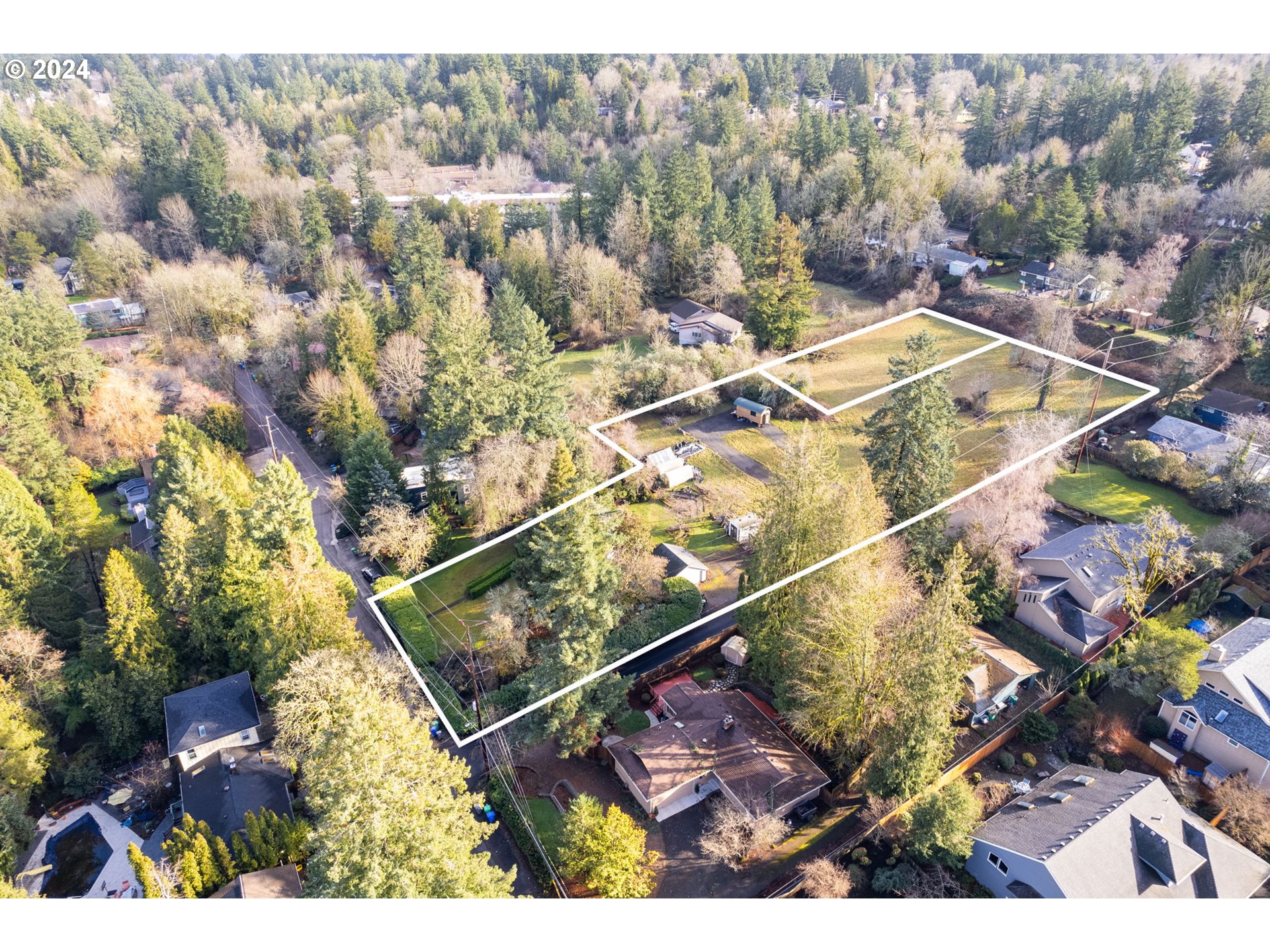 6140 South Canby Street Portland, OR 97219 - Photo 5 of 8 a view of a city